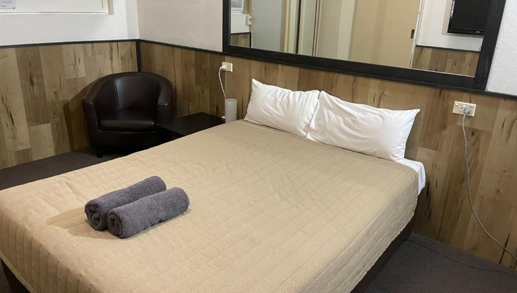 Queen Room